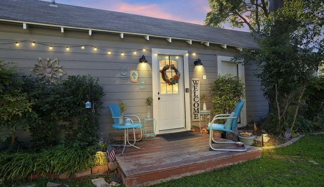 Entire Cozy Cottage w/ Private Parking - Pet-friendly, too! by RedAwning