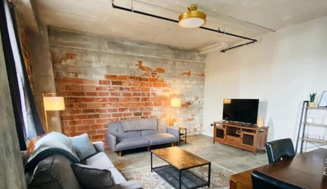 Modern industrial 2 BR, 2 bath Downtown (#7)
