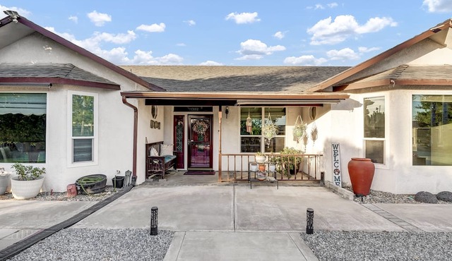 Beautiful Garden Home in Hanford