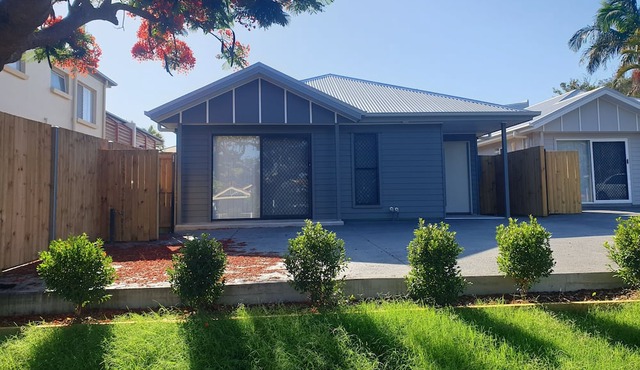 5 Bed 5 Bath House - Available for Christmas & New Years!