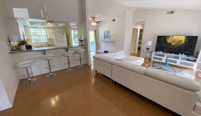 Heated Pool Home 3/2 in Quiet Neighborhood