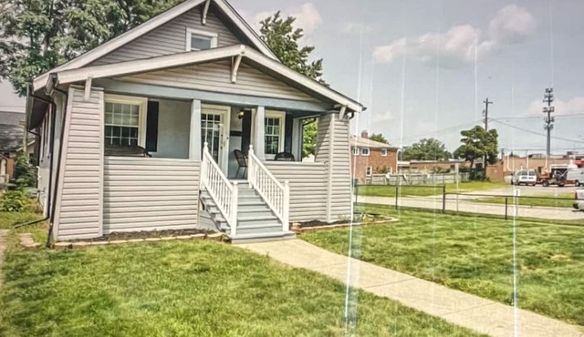 420 Friendly Royal Oak Rental