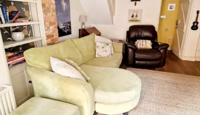 Beautiful cottage in town centre