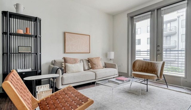 Stylish East Austin 2BR w/ Deck & W/D, nr Shops & Dining, by Blueground