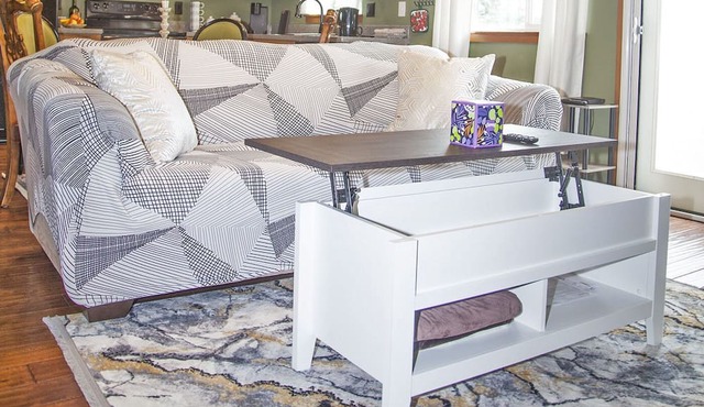 Comfy Retreat Near Shopping/Dining/Parks