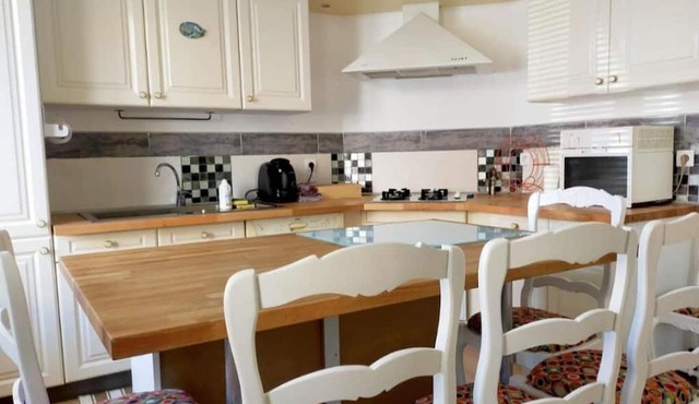 Maison de Ville Proche du Stade Bollaert, de la Gare. Très bon Emplacement