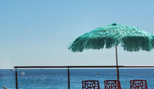 Appartement au Cœur du Village Médiéval de Sainte Agnès, Entre mer et Montagne
