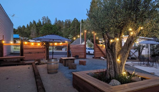 Yaki #2 Harper Inn · Modern 1 Bedroom Close to Downtown w/ Free Bikes