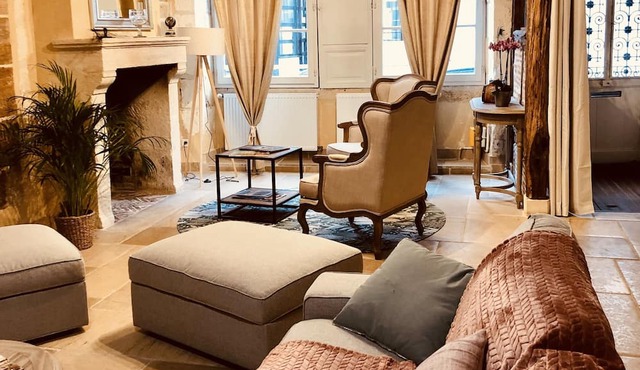 Maison de Famille Dans le Centre Historique de Bourges