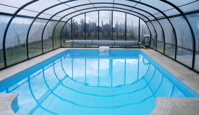 Homerez - Villa for 16 ppl. with swimming-pool, garden and terrace at Plérin