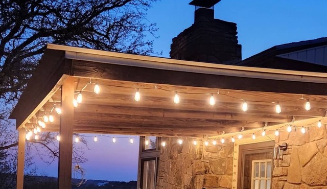 Hilltop Haven: 5 mins to Spider Mountain or Reveille Ranch biking