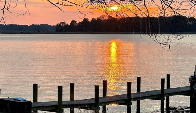 Kent Island Waterfront Cottage