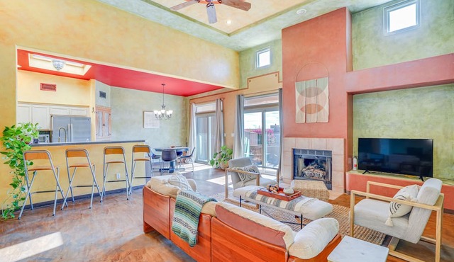 'Desert Haven' Tucson Home - 5 Mi to Downtown!