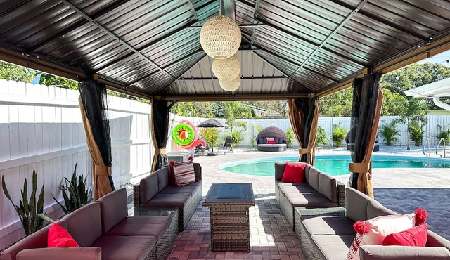 Space Coast Kasita- BEAUTIFUL Heated Pool/HotTub/PingPongTable/BBQ Grill/FirePit