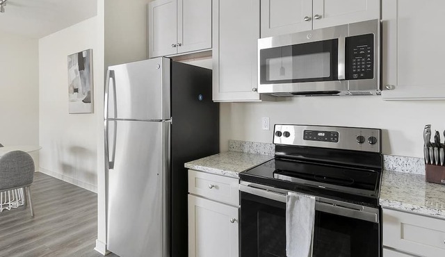 Modern Apartment in Prime Location (ID1401X785)
