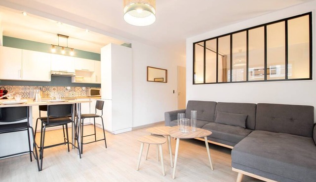 Fully equipped apartment with parking and balcony!