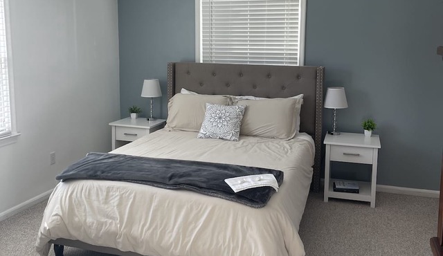 Quiet Modern Apartment