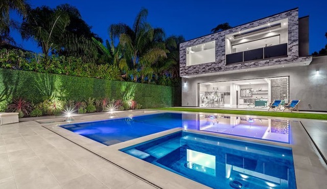 Ultra Luxury Modern Villa