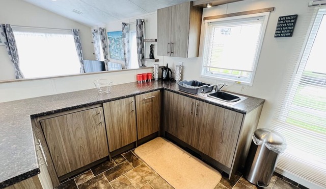 2 Bedroom Accessible Lodge TH45, Nodes Point, Isle of Wight, Dog Friendly