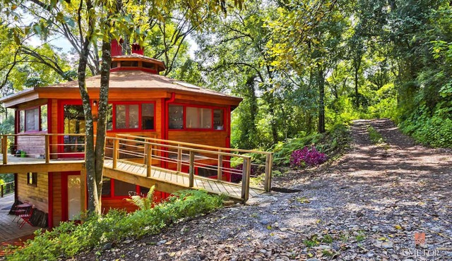 Private Lake Cabin on 20-acre Ranch with Amazing Views, Patio w/BBQ & Tables