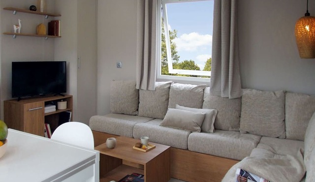 Holiday Home '3 Chambres + 2 Chambres VIP' with Shared Pool, Private Terrace and Air Conditioning