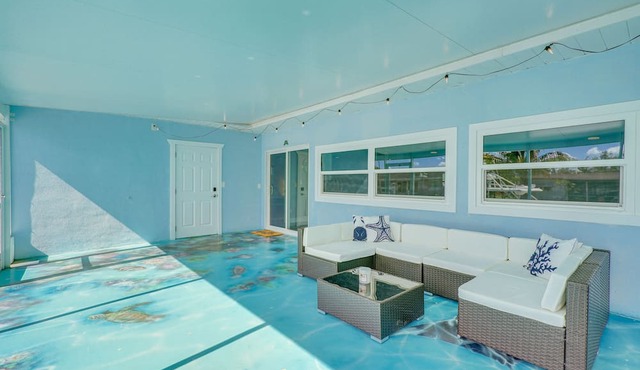 North Fort Myers Home w/Hot Tub & Boat Dock