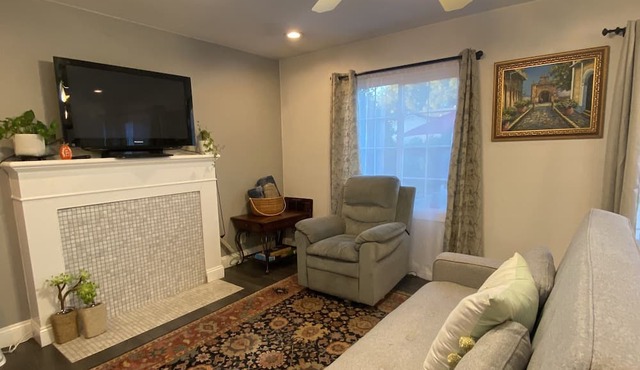 Cute home with a green thumb, pet friendly