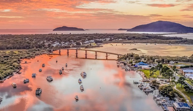 Tea Gardens Cosy Cottage