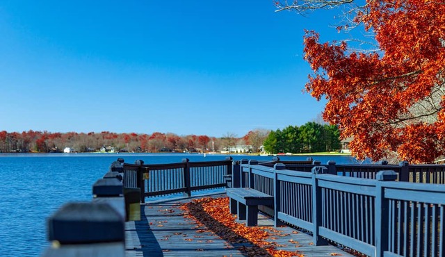 Crown Resorts Lake Tansi West 2 Bedroom, 2 Bathroom Condo w/ 1 King, 2 Full Beds