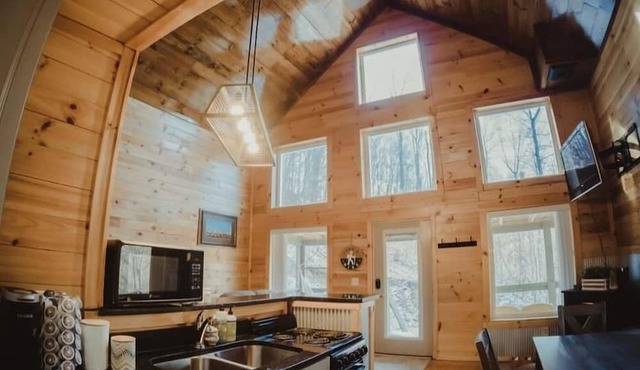 Secluded forest getaway on 50 acres, near RRG
