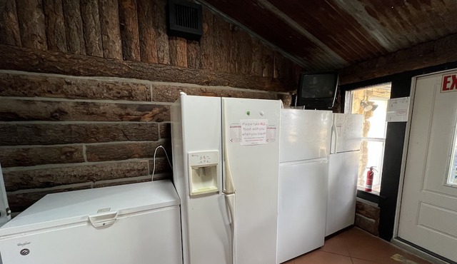 Large Rustic Lodge and Retreat Center on 35 acres!