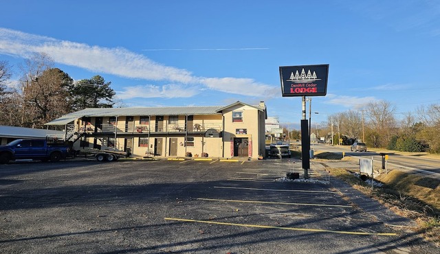 DenMill Cedar Lodge