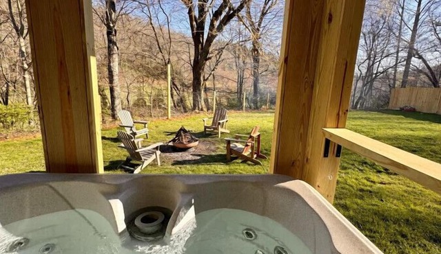 Trail-Ready Retreat near Waterfalls w/Hot Tub