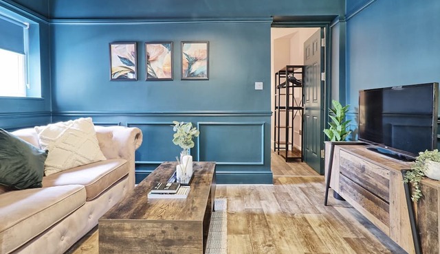 Urban Lux - Modern One-Bedroom Flat Sleeps 4 in Southend-On-Sea - Southend Stays