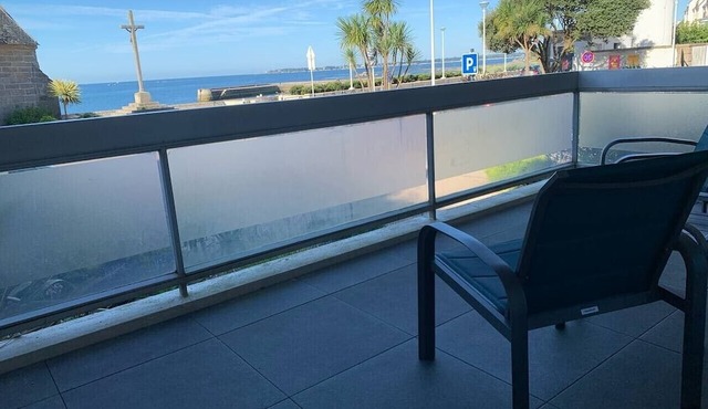 Apartment Sea View, Beach Walking Distance
