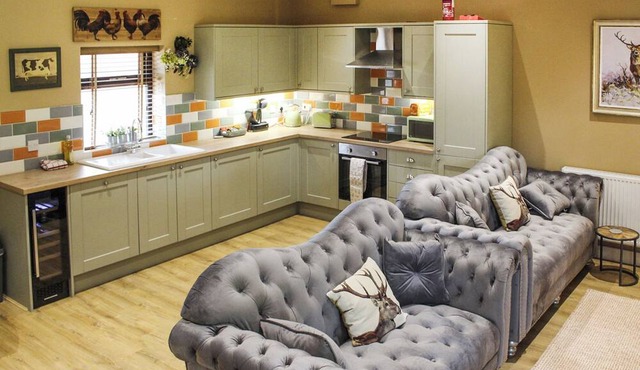 1 bedroom accommodation in Hatfield Woodhouse, Nr. Doncaster