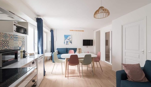 Villa Poncelet -Suite Shalimar, 2 rooms 8 persons, Champs Elysées, with A/C