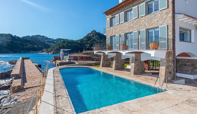 Villa Estasia front sea - My Rental Homes