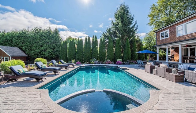 Farmhouse from 1800 modernized to feel like home!