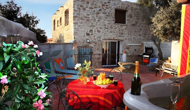 Tour Catalane – Authentic Catalan Mas with Panoramic Views