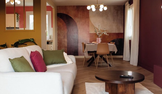 House with garden in the Bay of Mont-Saint-Michel