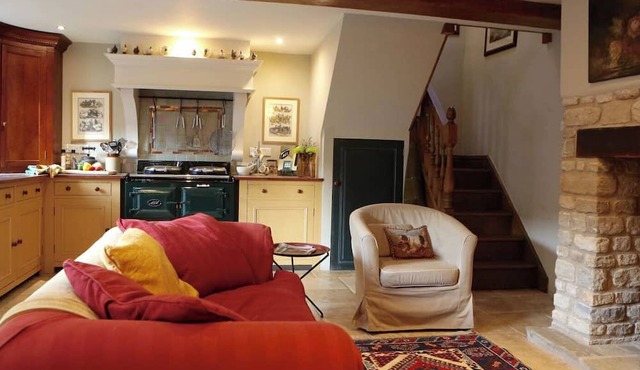 Charming 2-bedroom cottage in Oundle awaits you