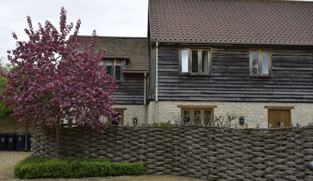 Delightful 4-bedroom house in charming Oundle perfect for families