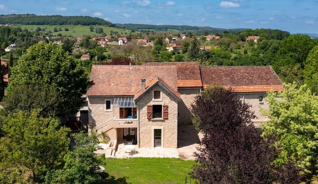 Domaine "Les Haut" mit eigenem Garten by Interhome