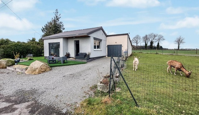 2 bedroom beautiful home in Parigné