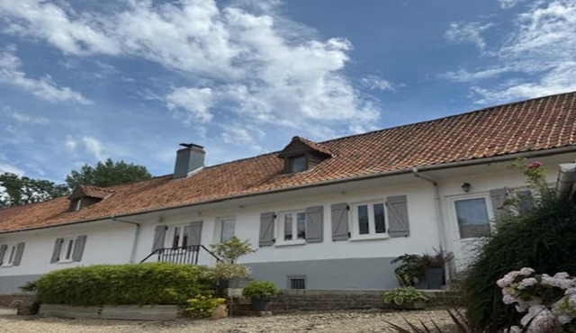 Charming gîte with swimming pool, located on an estate of 3 gîtes