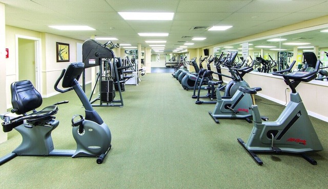 Welcome to Holiday Inn Club Vacations Oak 'n Spruce Resort, South Lee, MA