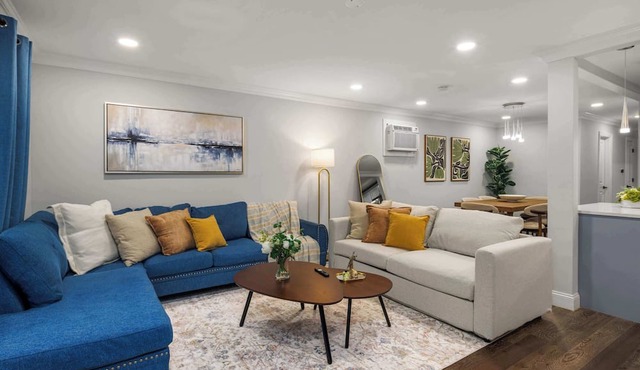 NJ Getaway: Modern Luxury with King-Sized Comfort