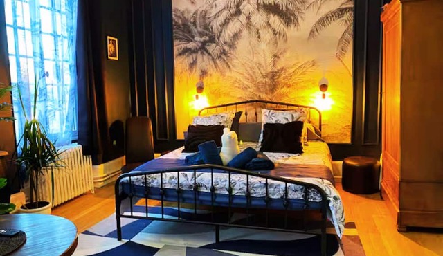 Bleu Chic et Cosy - Charming room in a castle with pool & spa