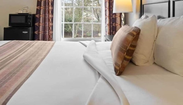 Peaceful Stay at Wilshire Grand Hotel. Enjoy it!